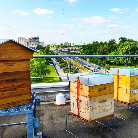 Ibis Budget Orly Tram 7 호텔 2*