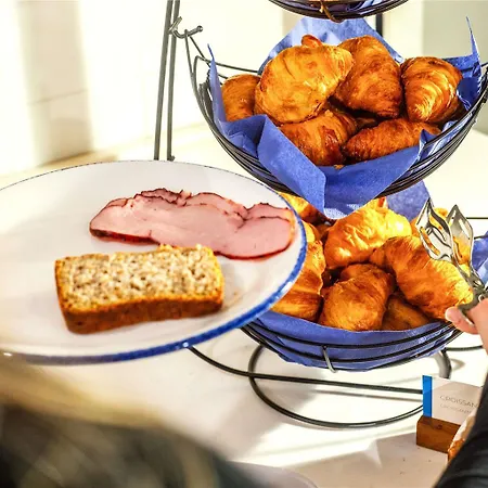 Ibis Budget Orly Tram 7