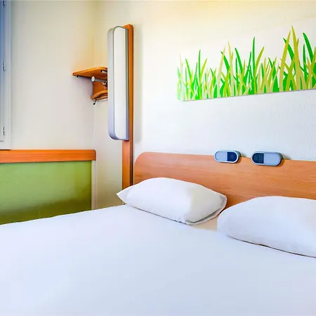 Ibis Budget Orly Tram 7 Otel