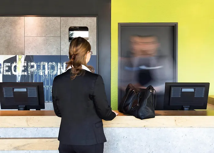 Ibis Budget Orly Tram 7