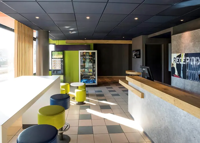 Ibis Budget Orly Tram 7 2*