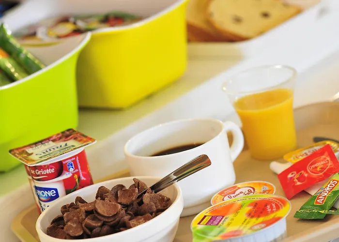 Hotel Ibis Budget Orly Tram 7 2*