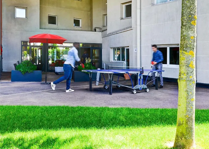 Ibis Budget Orly Tram 7 2*