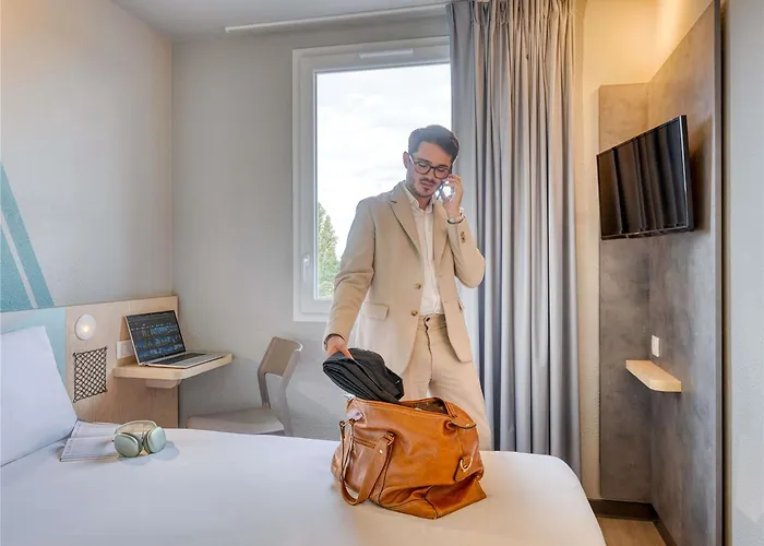 Ibis Budget Orly Tram 7